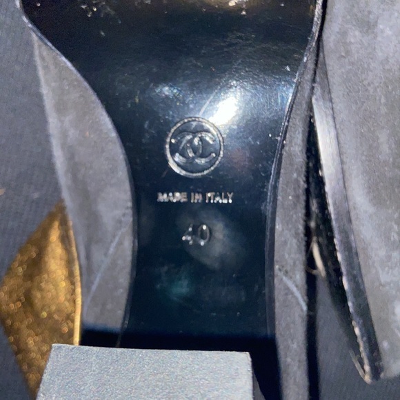 Authentic Chanel black suede fold over booties block heel boots shoes size 40 - Picture 10 of 15